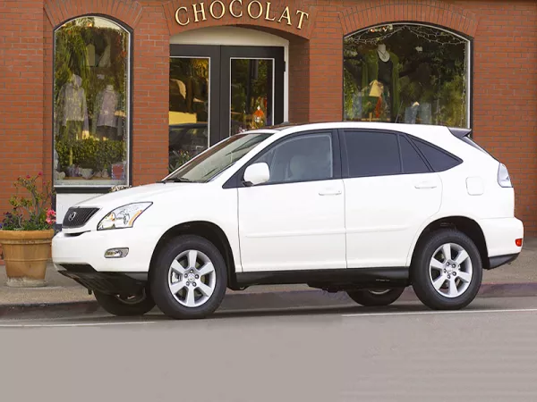 Dịch vụ thay Kính chắn gió xe Lexus RX 330 tận  nơi